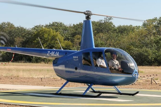 13-15 minutes Private Short Helicopter Flight - Zambezi National Park on the return