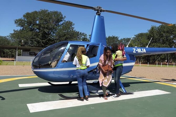 13-15 minutes Private Short Helicopter Flight - The Zambian and Zimbabwean views from above