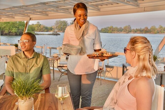 2-Hour Zambezi River Cruise Tour with Lunch and Pick Up - Key points at a glance