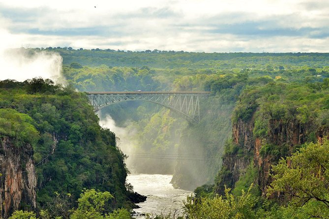 5 Day Victoria Falls and Chobe National Park Camping Tour - Day 1: Victoria Falls and the Zambezi at sunset