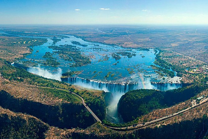 5 Day Victoria Falls and Chobe National Park Luxury Accommodated Tour - Key points at a glance