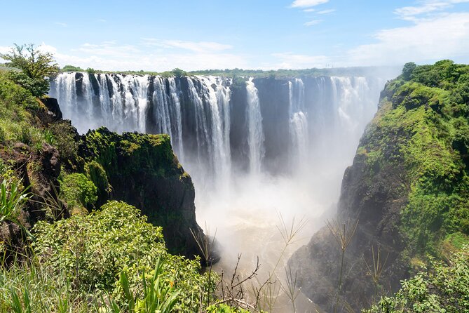 8 Day Chobe NP, Elephant Sands, Okavango Delta & Victoria Falls - Day 5: A 45-minute flight over the Okavango Delta