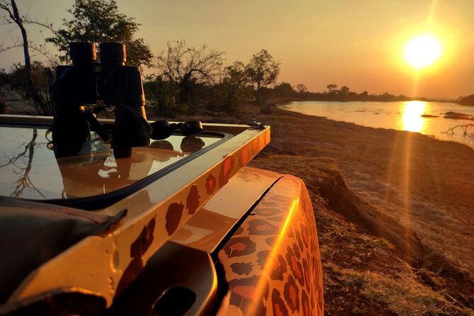 Baobab-Sunrise-Sunset-Vulture-Moonlight Safaris, 4 Options - Starting among Victoria Falls landmarks