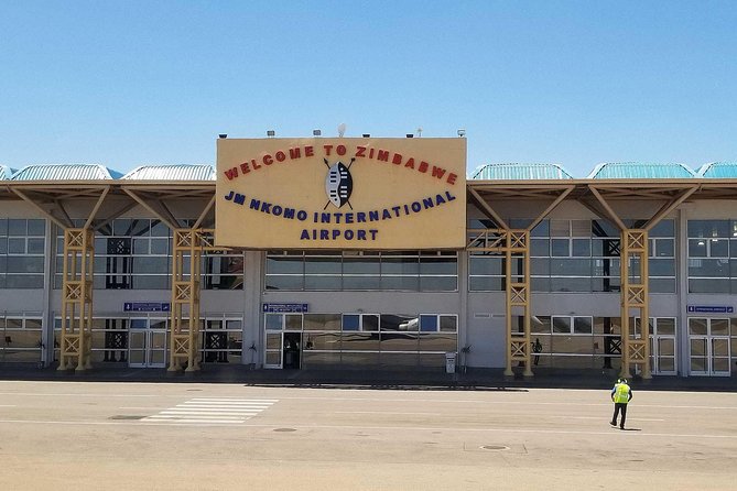 Bulawayo Airport Transfers - Meeting your driver at Airport Arrivals