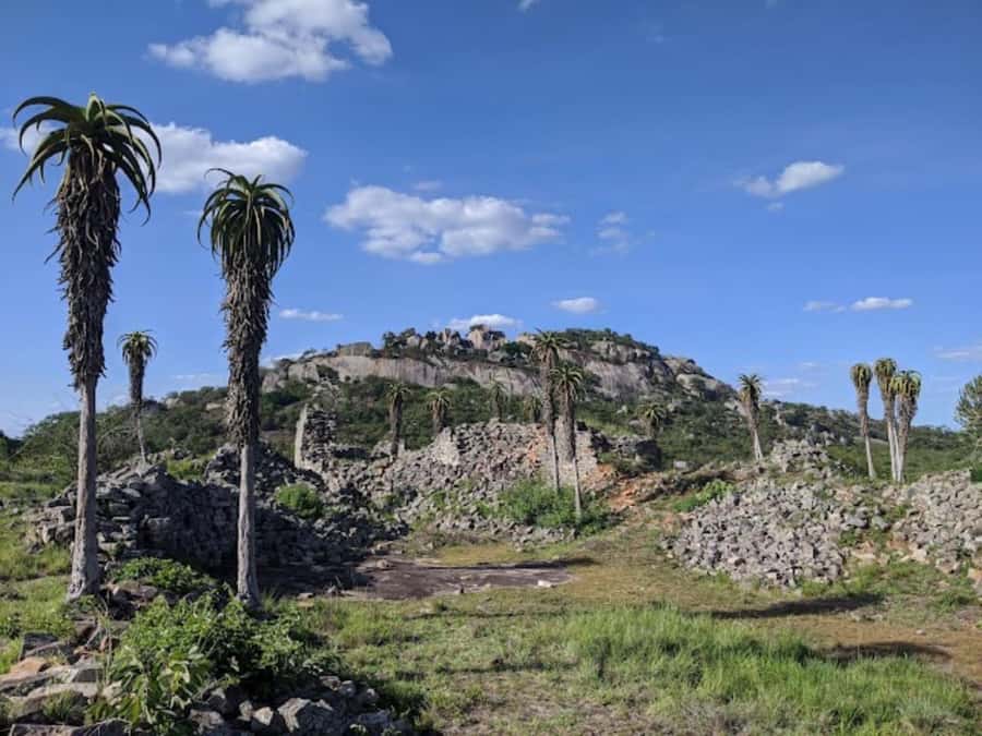 Great Zimbabwe: The World's View Historical Site !! - The Valley Ruins and daily life