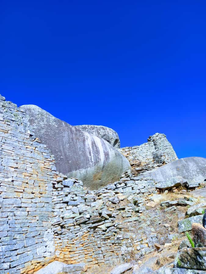 Great Zimbabwe: The World's View Historical Site !! - The four-hour road from Harare to Masvingo