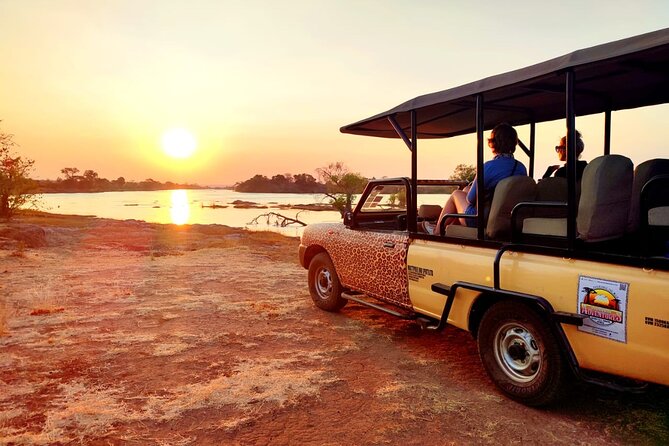 Guided 4x4 Town Safari in Victoria Falls - Key points at a glance