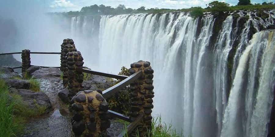 Guided Scenic Tour Of The Victoria Falls – Experience Nature - Key points at a glance