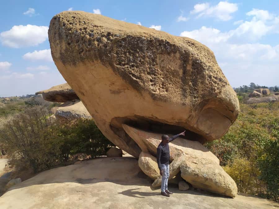 HARARE CITY TOUR ADVENTURES !! - Understanding Zimbabwe at National Heroes Acre