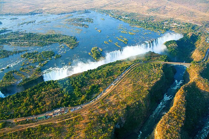 Helicopter Flight+window Seat Guarantee over the Victoria Falls - A Good Choice for First-Time Flyers