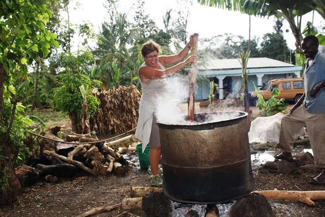 Khami Ruins & Matopos Silunguzi Village Day Tour! - A traditional Ndebele lunch between the stops