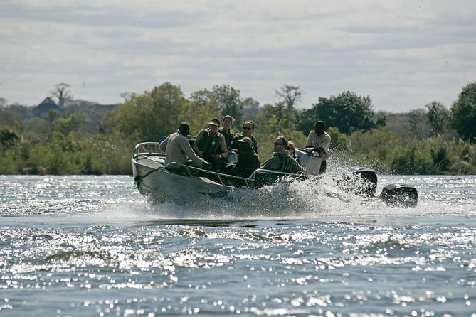 Livingstone island Morning Breezer ( swim above the falls) - The 7:30 a.m. start and transport details