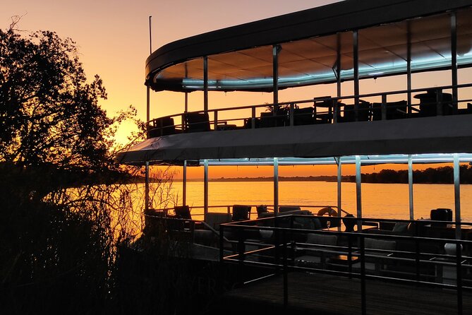 Luxury Sunset River Cruise on the Zambezi - Why This Cruise Works So Well at Sunset