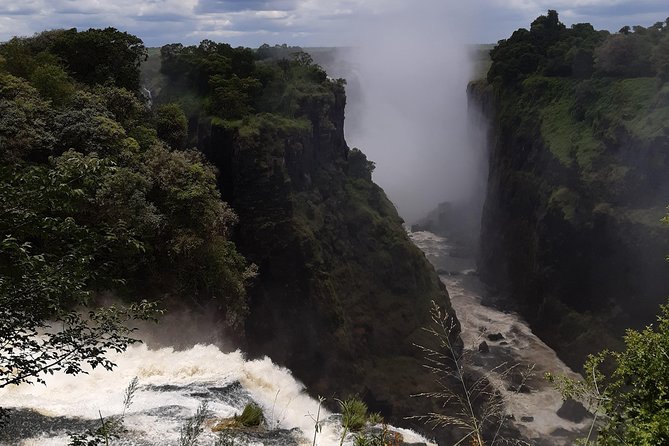 Private Guided Tour of the Falls with Pickup - Booking, cancellation, and timing advice