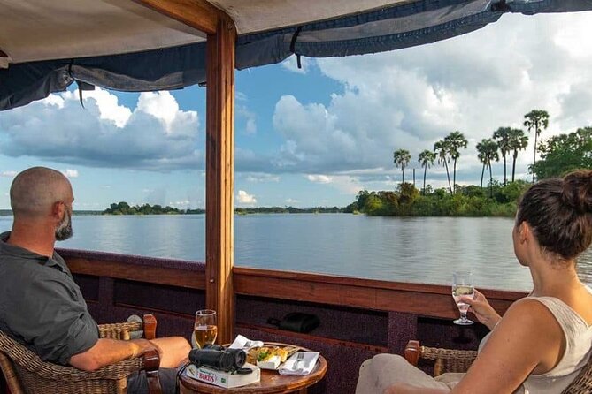 Ra-Ikane Luxury Sunset Cruise Victoria Falls - Cocktails, snacks, and the onboard service