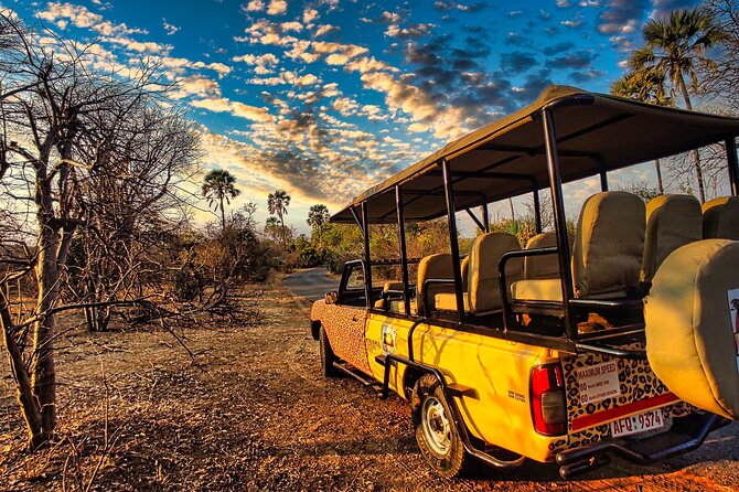 Safari in Victoria Falls and Zambezi National Park - From Victoria Falls town to the park gate
