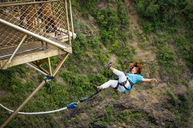 Shearwater Bungee Jump Victoria Falls Bridge - Who should book this experience?