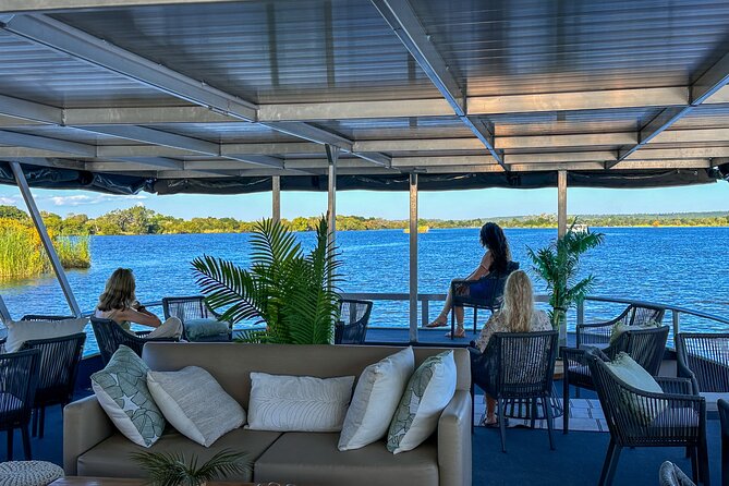 Shearwater River Song Luxury River Cruise - Sunset light and better photographs