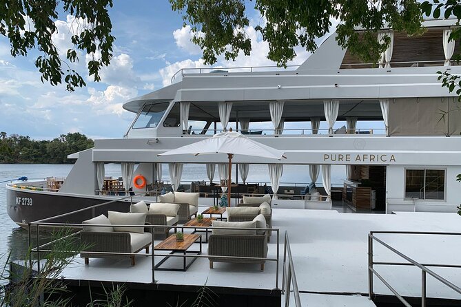 Sunset Cruise Zambezi Explorer & The Eatery Dinner (Combo) - Seating and the best way to manage expectations