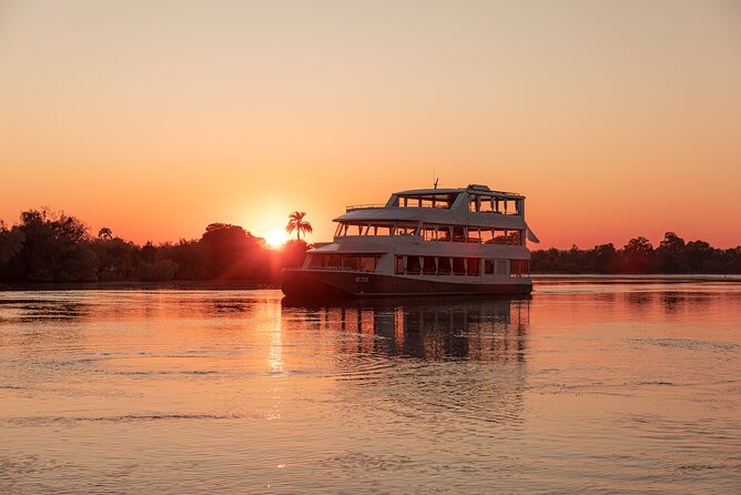 Sunset Cruise Zambezi Explorer & The Eatery Dinner (Combo) - Staff, organization, and the overall pace