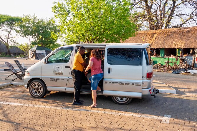 VFA Victoria Falls Airport One Way Transfers - What happens if your flight or luggage is late?