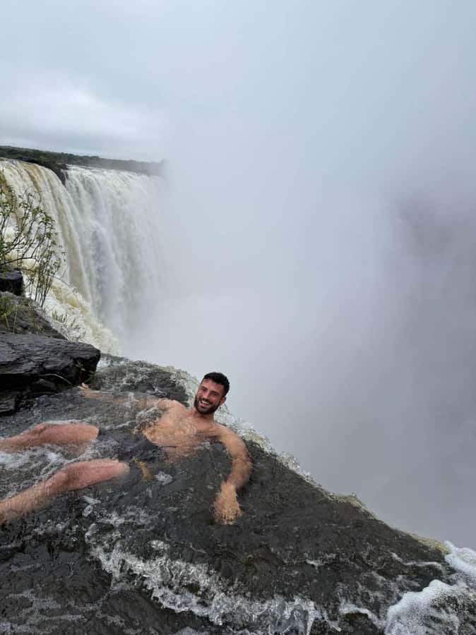 Victoria Falls: Devil's Pool High Tea - Starting at the Zimbabwe border