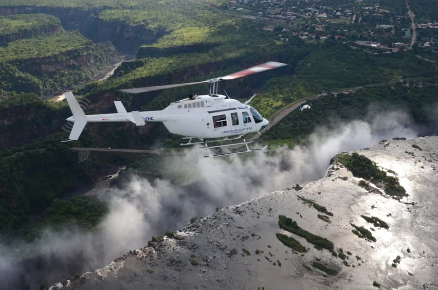 Victoria Falls:Explore the Zambezi Helicopter Experience - Best for photographers, first-time visitors, and special occasions