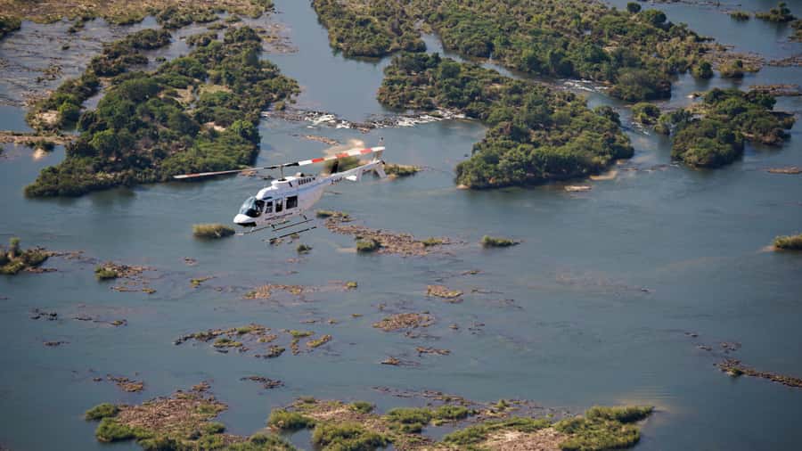 Victoria Falls:Explore the Zambezi Helicopter Experience - The 30-minute transfer from Victoria Falls town