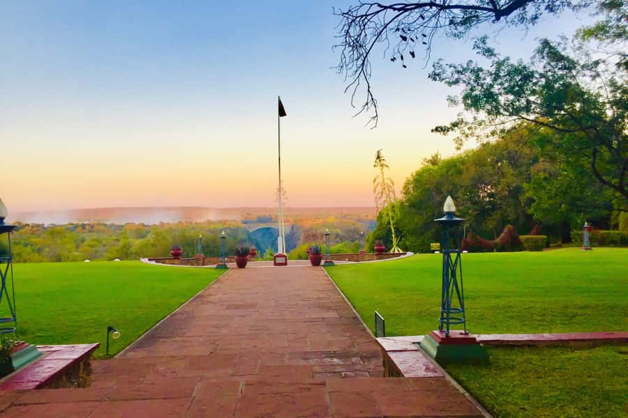 Victoria Falls Guided Tour with High Tea - Key points to know before booking