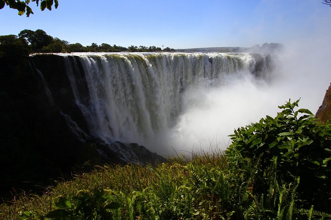 Victoria Falls Guided Tour - Following the trails through the mist