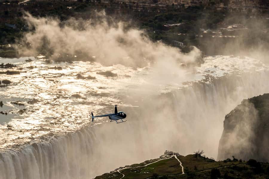 Victoria Falls Helicopter Flights - Photography from a moving helicopter