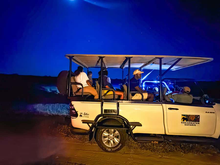 Victoria Falls: Night Game Drive Zambezi National Park - Who will enjoy this evening most?