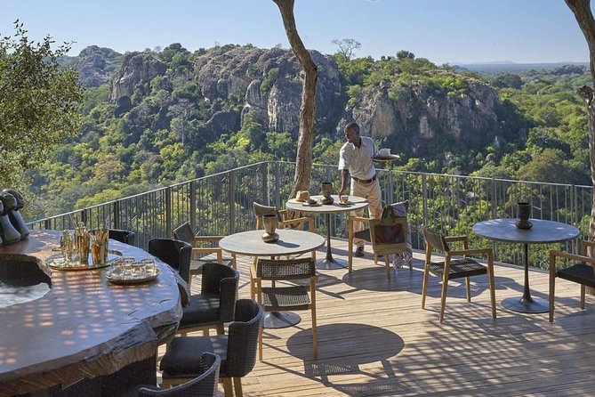 Victoria Falls : Scenic Day Tour, Lunch & Helicopter Flight - Lunch at the Lookout Cafe or Baines Restaurant