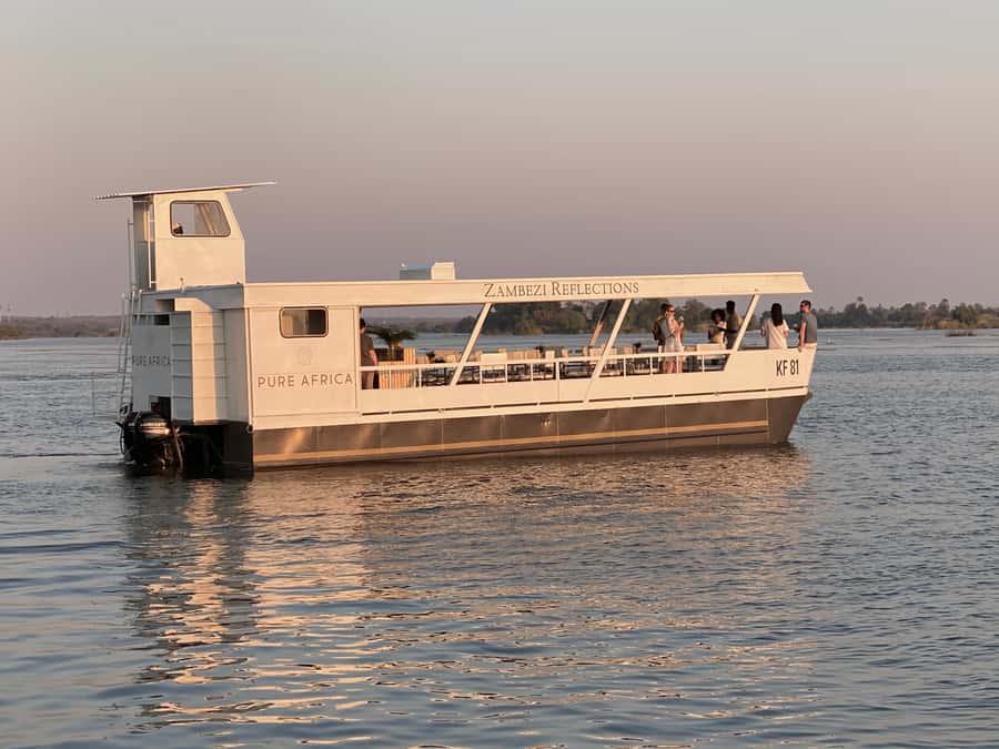 Victoria Falls: Sunrise Cruise on the Zambezi River - Breakfast with the river as your table