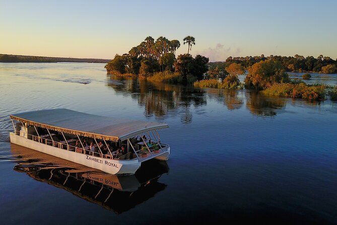 Victoria Falls Sunset Cruise - Is a maximum group of 40 comfortable?