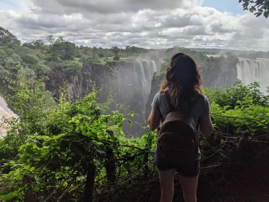 Victoria Falls Town: Victoria Falls Guided Sunrise Tour - Practical packing advice for the early start