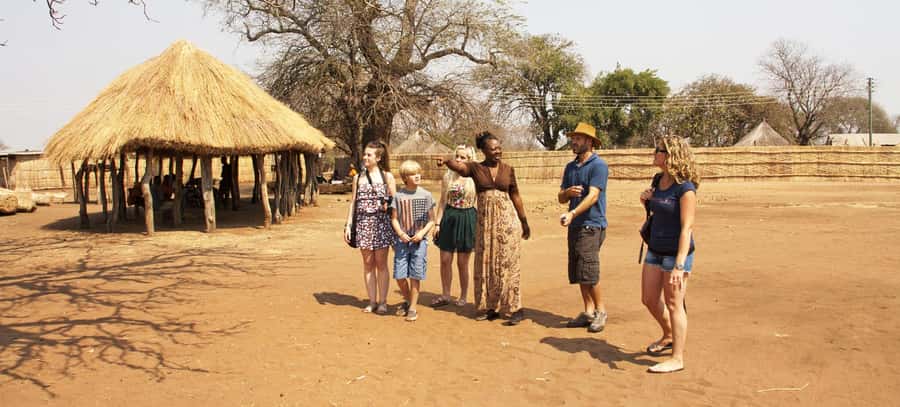 Victoria Falls: Village Life Experience - The Question of Authenticity