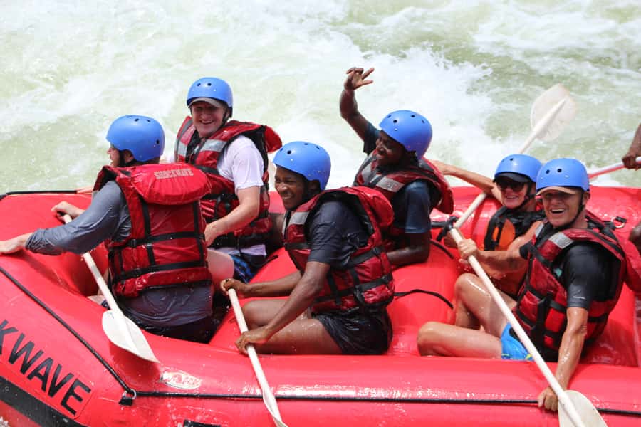 Victoria Falls: Zambezi River White Water Rafting Experience - Climbing out, then eating well