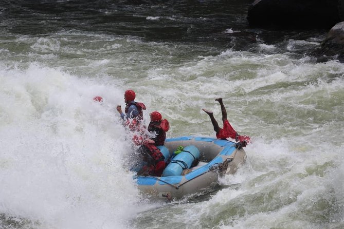 White Water Rafting in Zimbabwe - What the river portion feels like