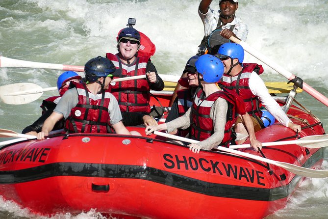 Zambezi Whitewater Rafting & Open Bar Sunset Cruise - Class IV to V rapids and the work of the raft