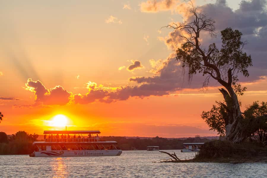 Zimbabwe: Sundowner Cruise (Standard) Zambezi River - Wildlife sightings are the real bonus