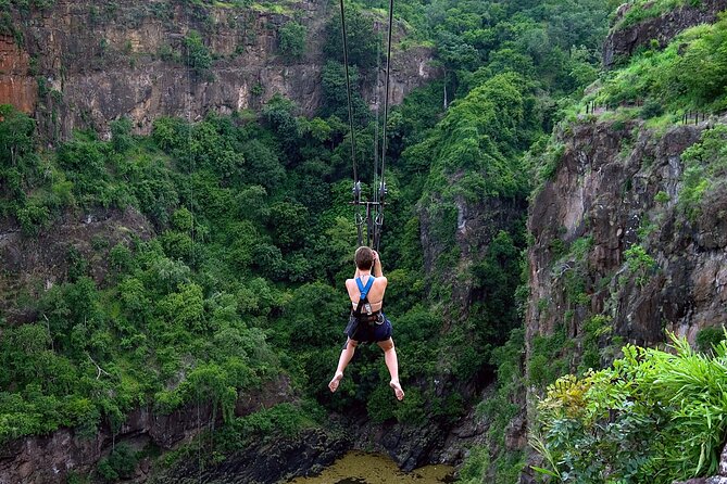 Zipline (Zimbabwe) - Clothing and preparation for the gorge